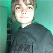 Soy Laura, tengo 18 años y me gustaría trabajar impartiendo clases particulares a niños de primaria e instituto. Desde siempre he sido de letras, podría enseñar lengua castellana, catalana, inglés y por supuesto literatura